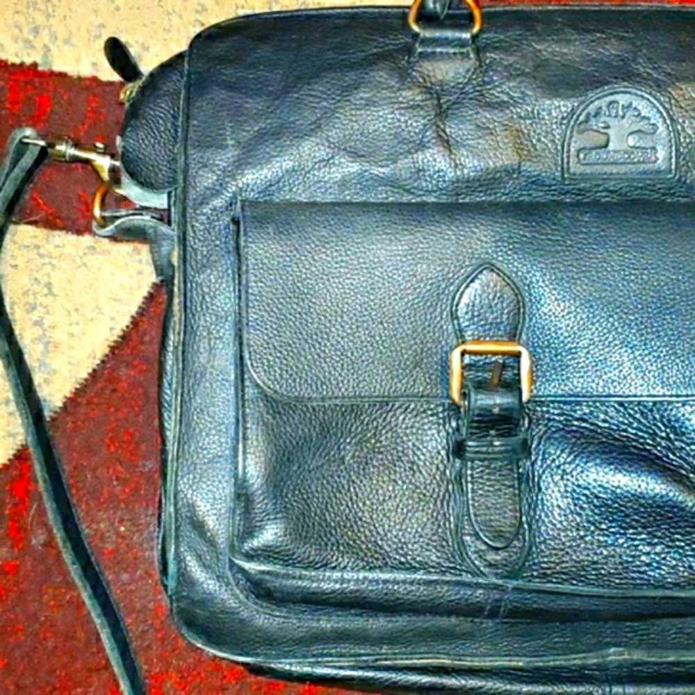 GroundCover Leather CompanyLaptop Bag – 15″